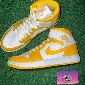 Jordan 1 Mid University Gold